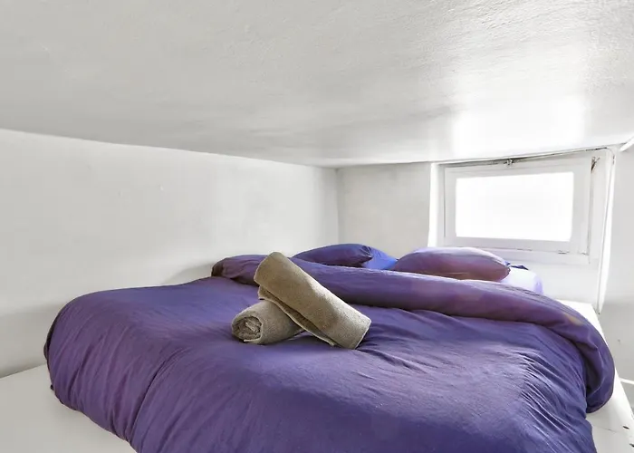 Quartier Le Marais 3 Bed & Breakfast *